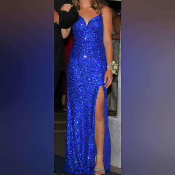 B Darlin Sequin Mesh Spaghetti Strap Slit Lace Up Prom Dress Size 0 - Picture 2 of 2